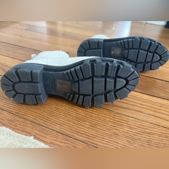 RAG & BONE Shawn White Chelsea Booties - Picture 5 of 6